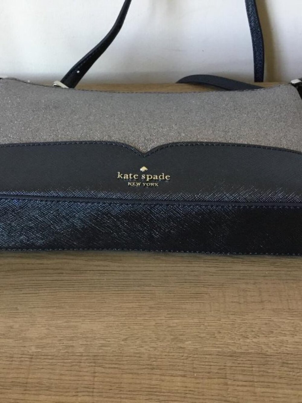 Kate Spade New York Lola Shimmering Glitter, Textured Leather Crossbody Bag NWOT - Picture 2 of 7